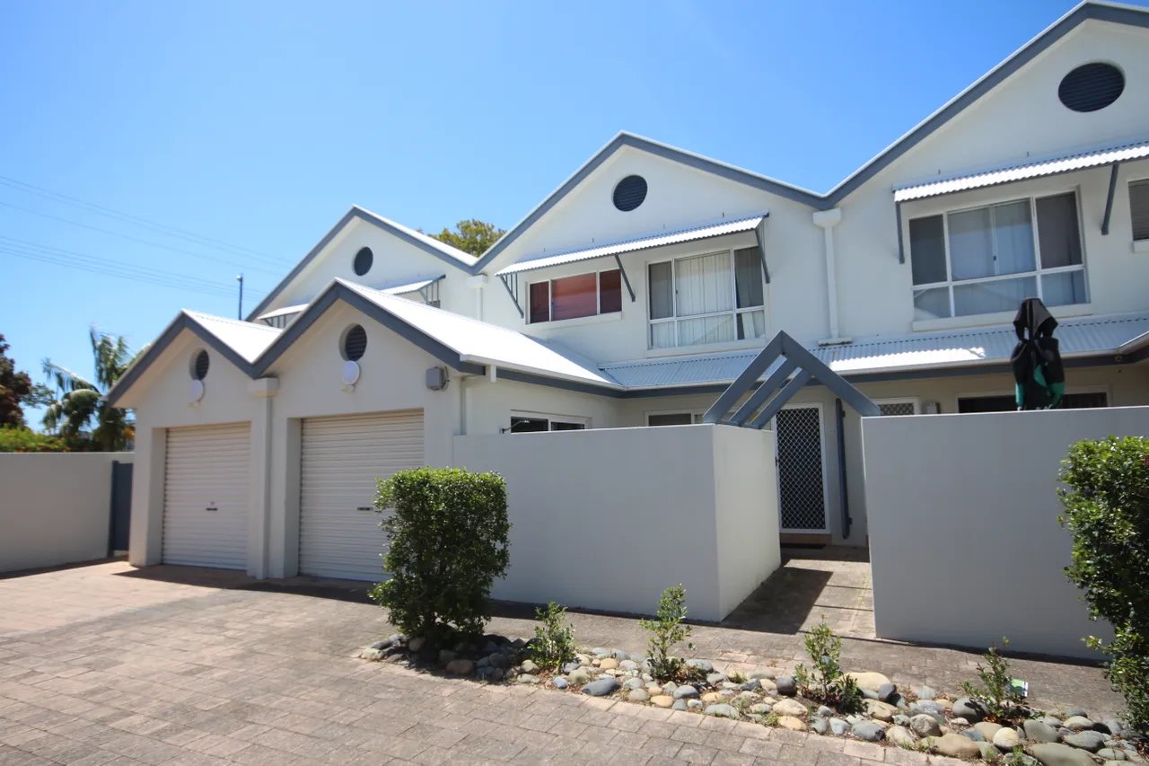 11/43 Edgar Street COFFS HARBOUR 2