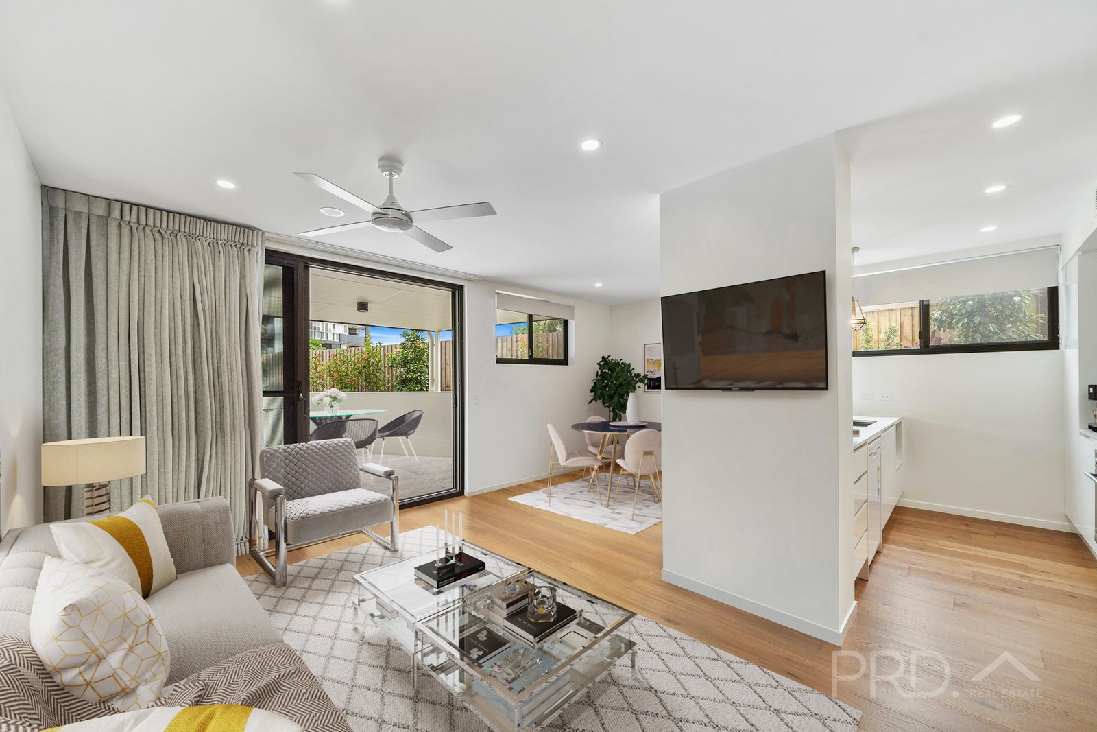 1/143 ESPLANADE  REDLAND BAY 8