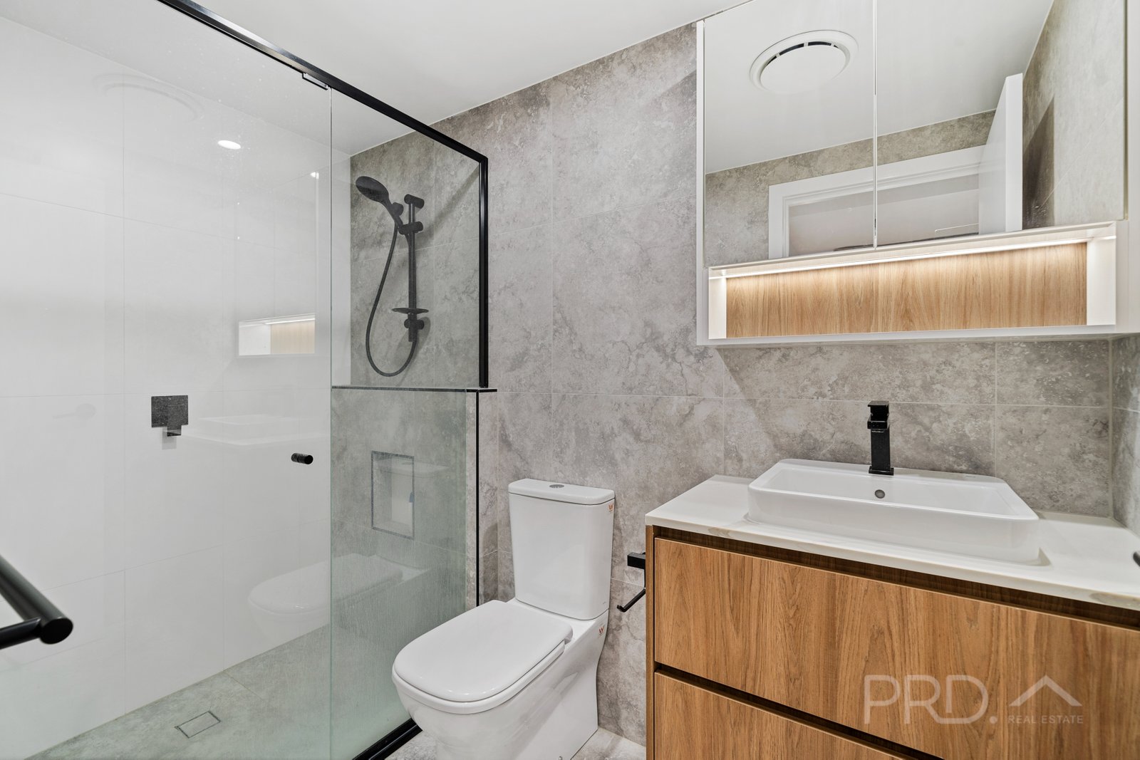 1/143 ESPLANADE  REDLAND BAY 19