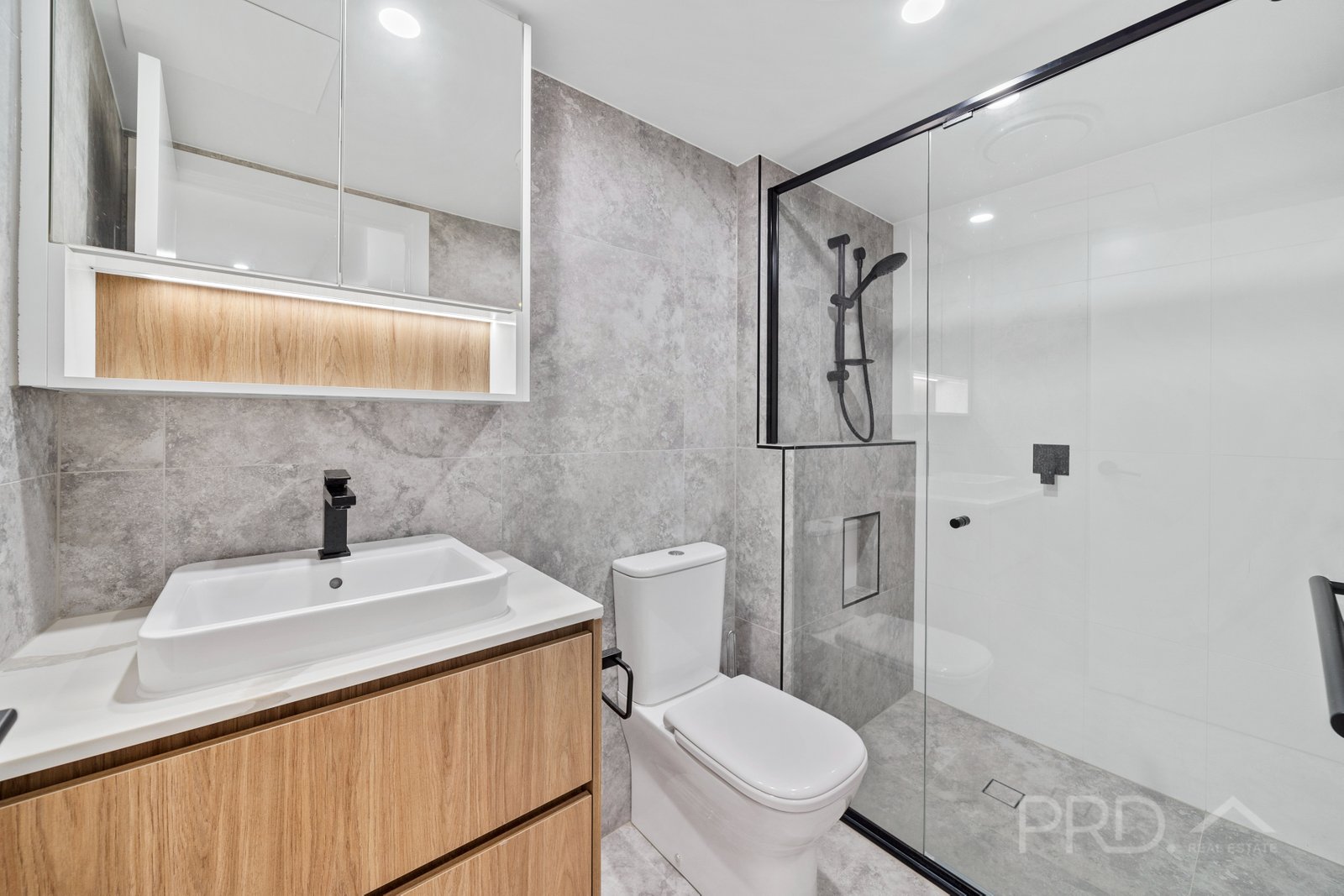 1/143 ESPLANADE  REDLAND BAY 21