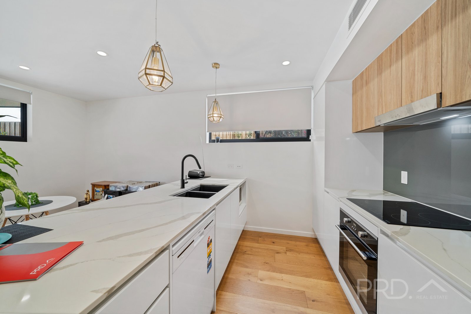 1/143 ESPLANADE  REDLAND BAY 5