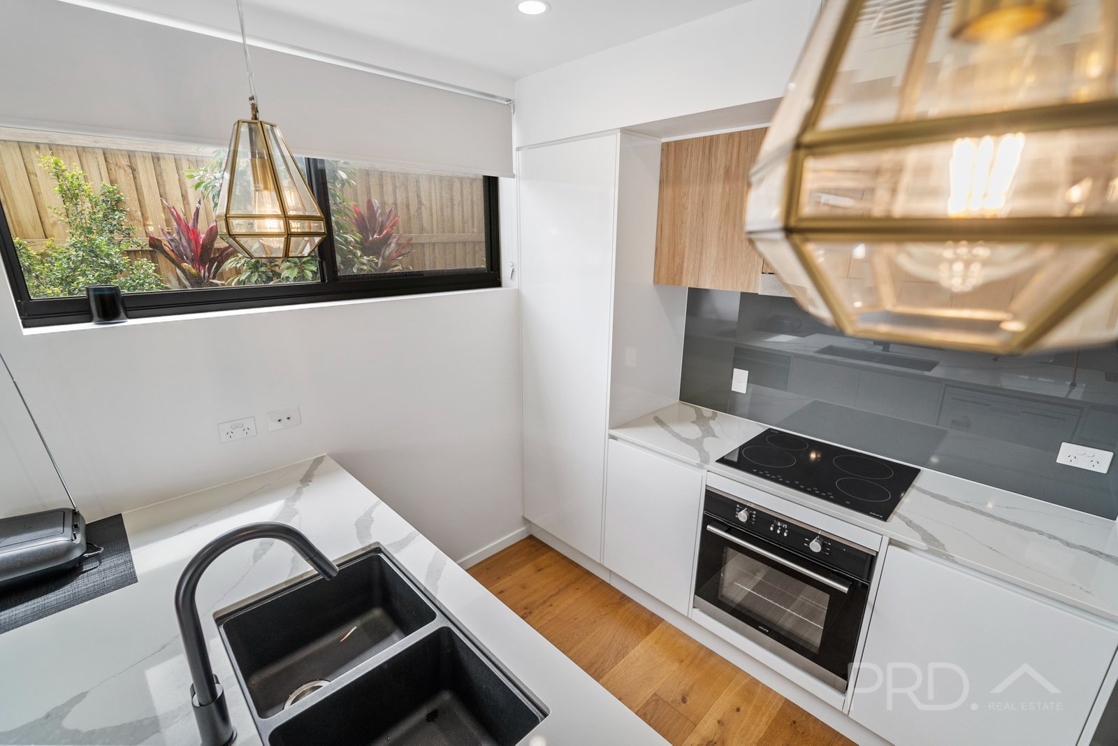 1/143 ESPLANADE  REDLAND BAY 6