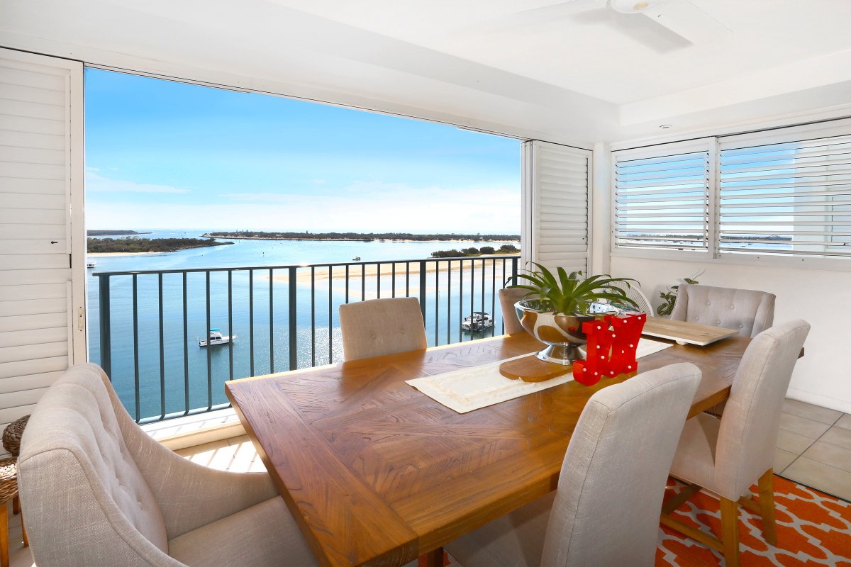 114/326-342 Marine Parade LABRADOR 2