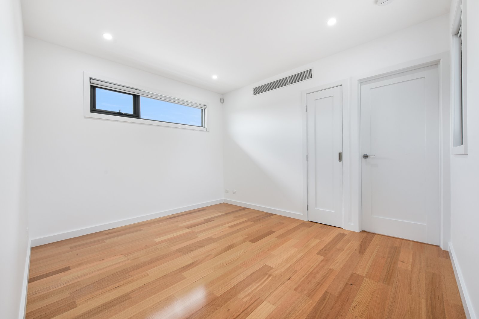 Gallery: 1/144 Atherton Road
