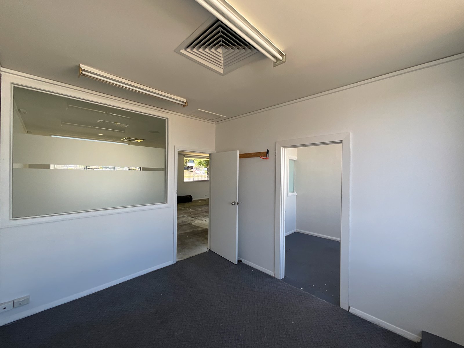 Gallery: 1/144 Cochranes Road