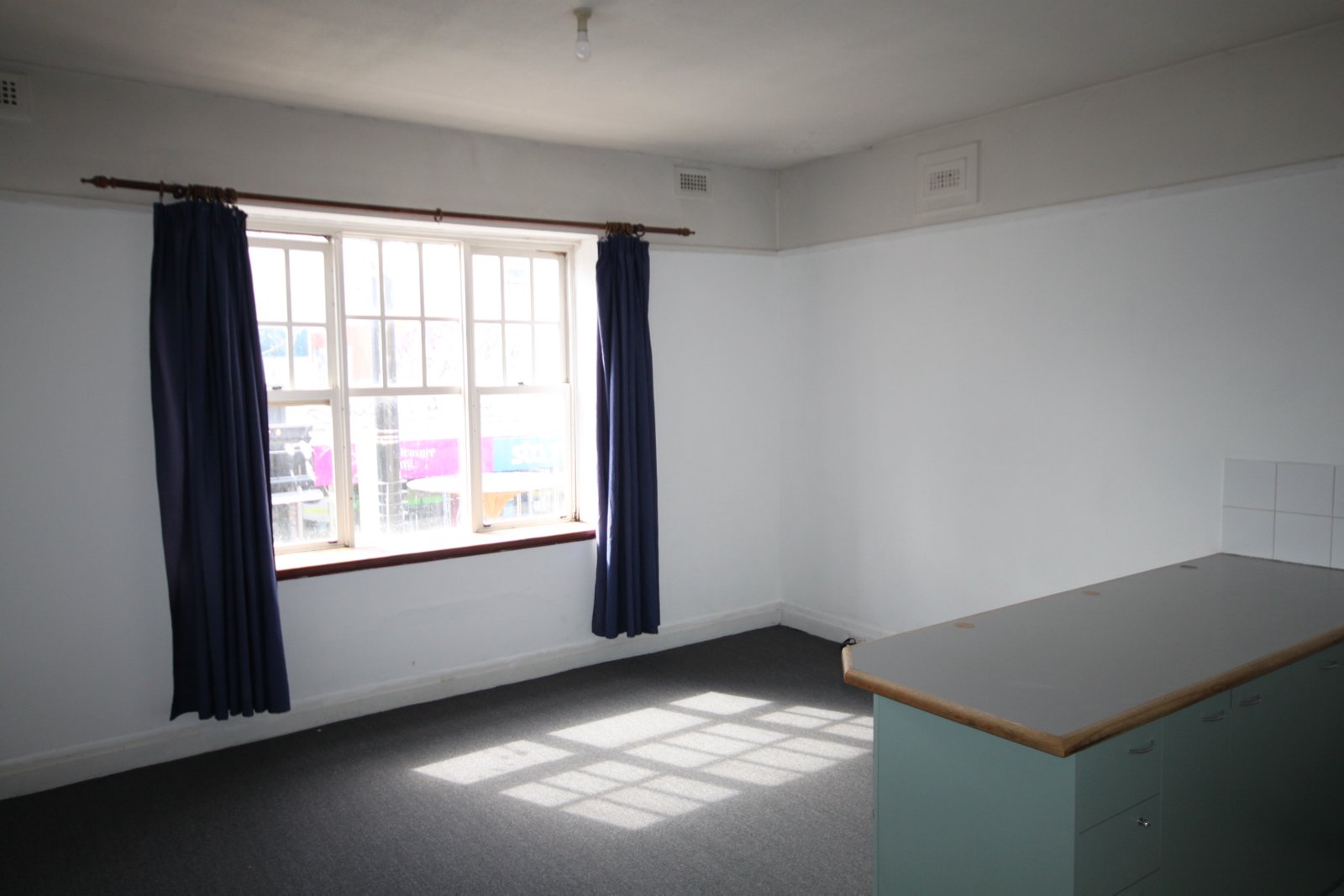 Gallery: 1/145 Acland Street