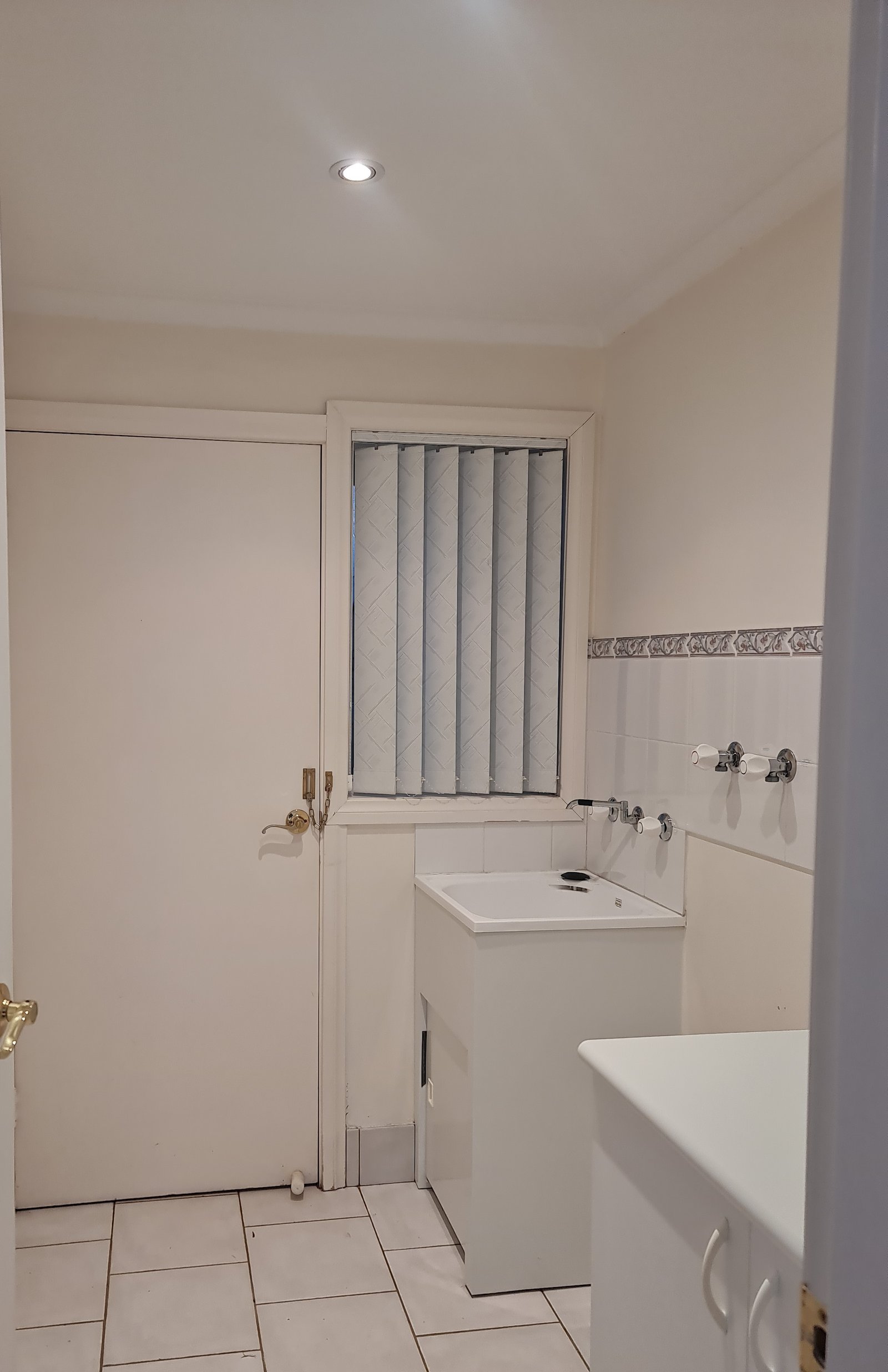 1/145 Capper Street TUMUT 7