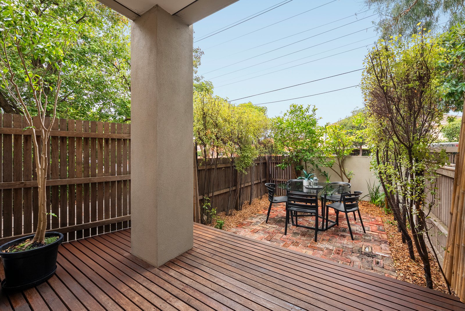 Gallery: 1/146 Booran Road