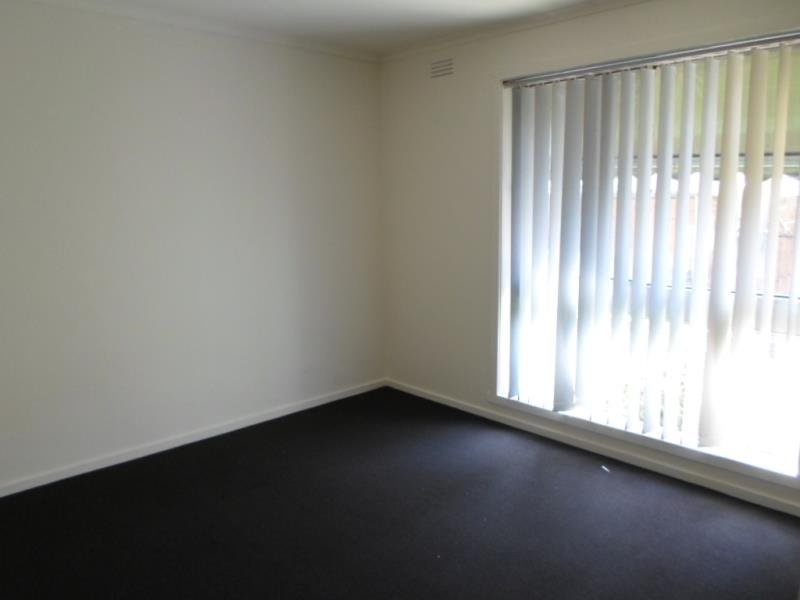 Gallery: 1/146 Geelong Road