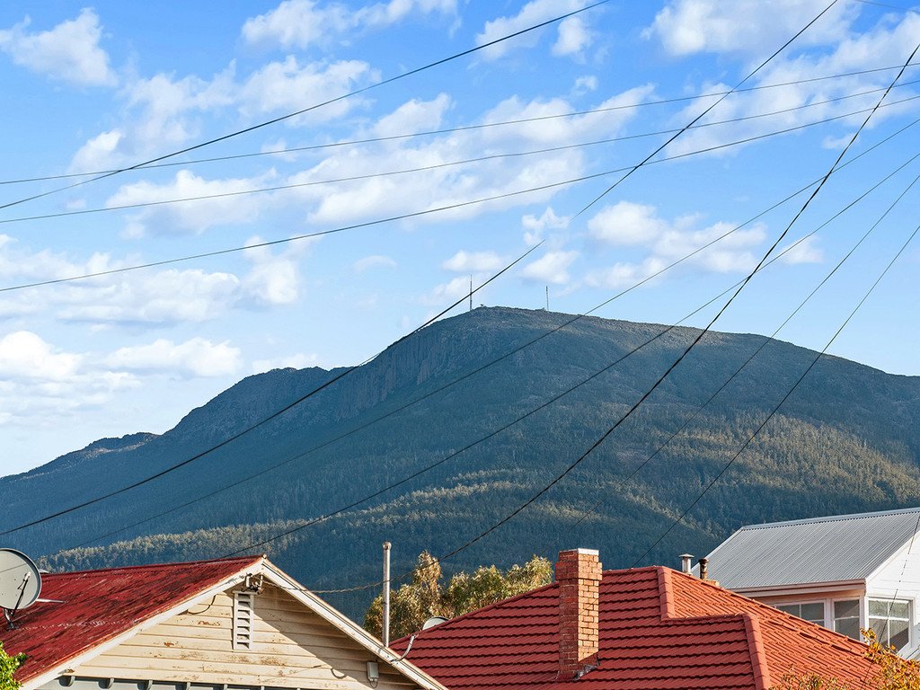 1/146 Hopkins Street MOONAH 24