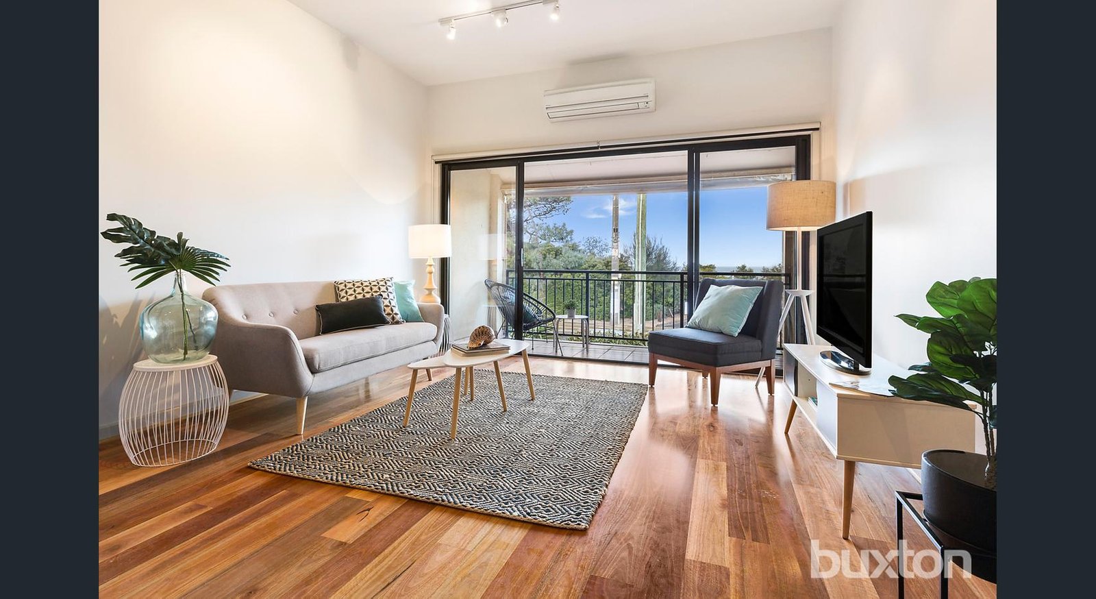 Gallery: 11/464 Beach Road