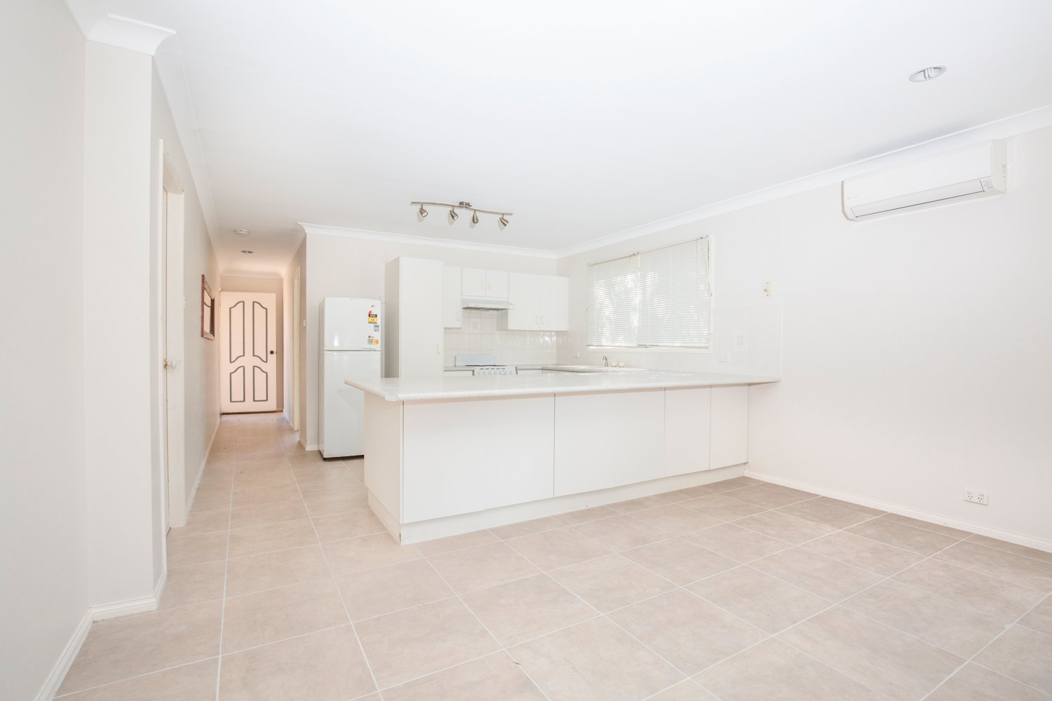 1/147 Weblands Street ABERGLASSLYN 3