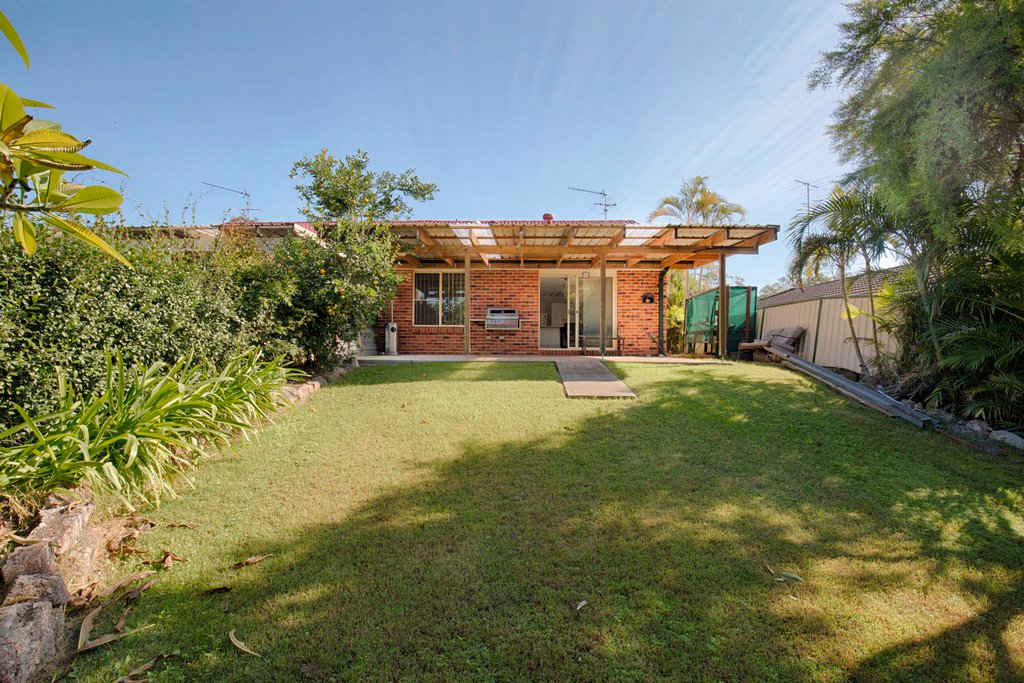1/147 Weblands Street ABERGLASSLYN 9