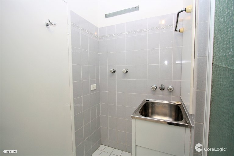 1/148 Stafford Road GORDON PARK 9