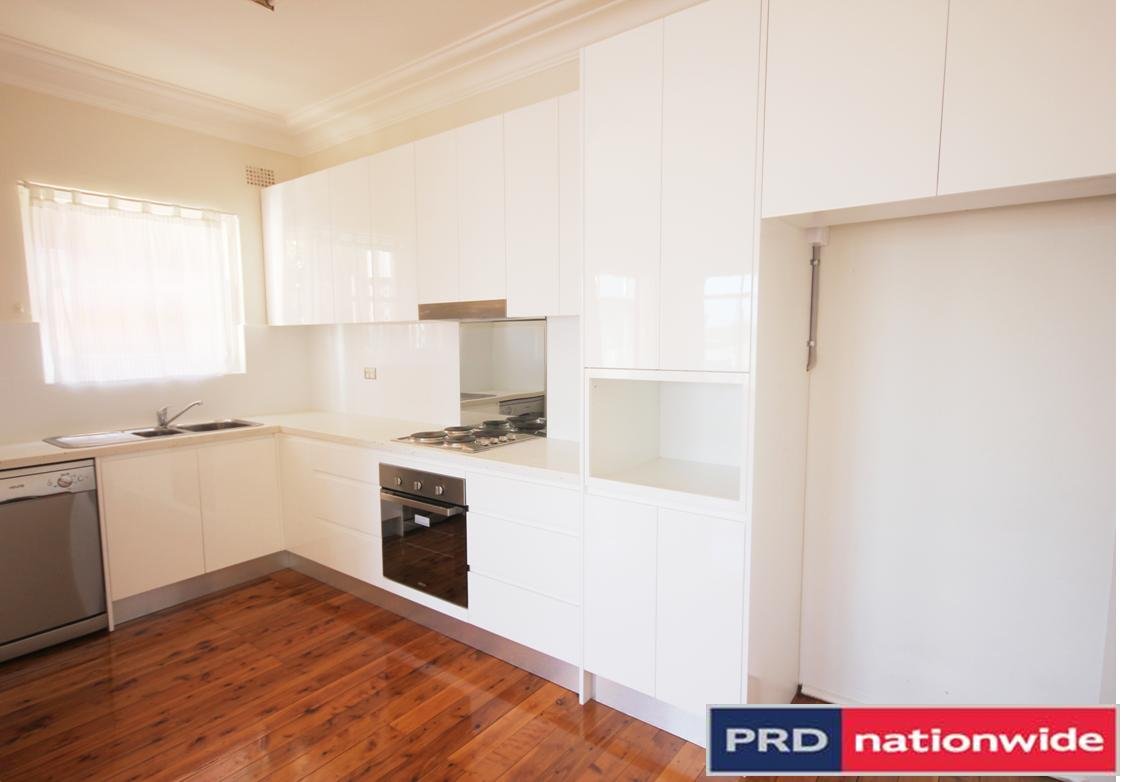 1/148 The Grand Parade MONTEREY 2