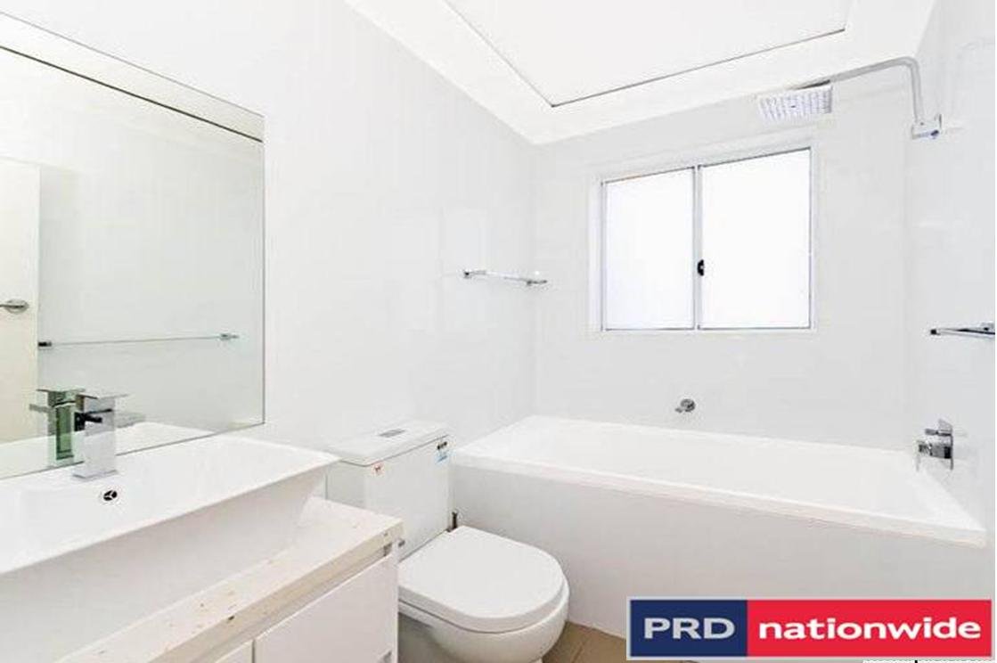 1/148 The Grand Parade MONTEREY 5