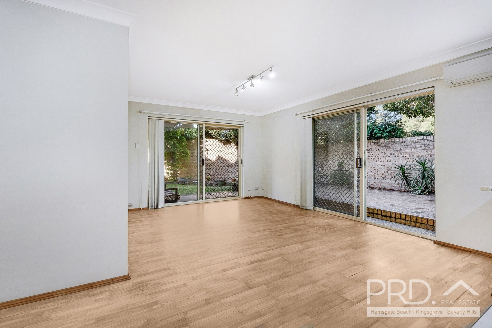 1/148B-148C Stoney Creek Road BEVERLY HILLS 2