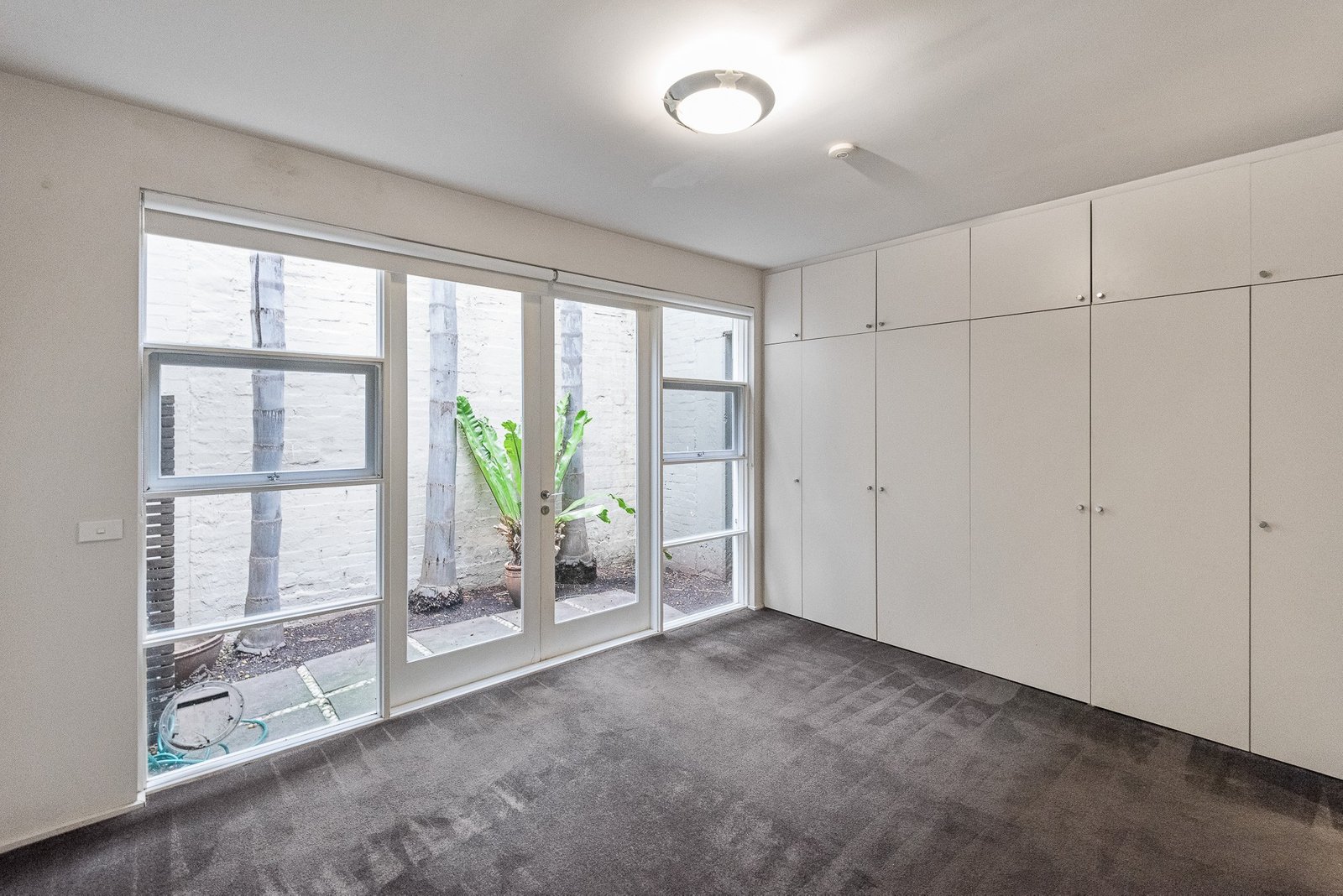Gallery: 1/149 Carpenter Street
