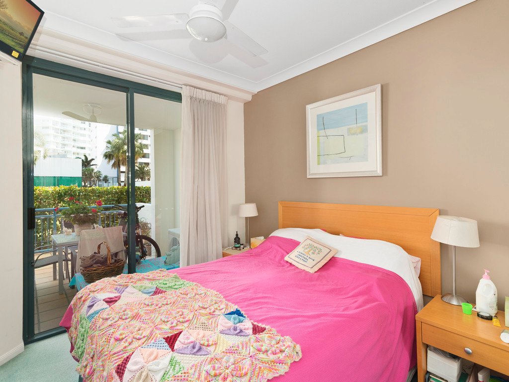 114/99 Griffith Street COOLANGATTA 5