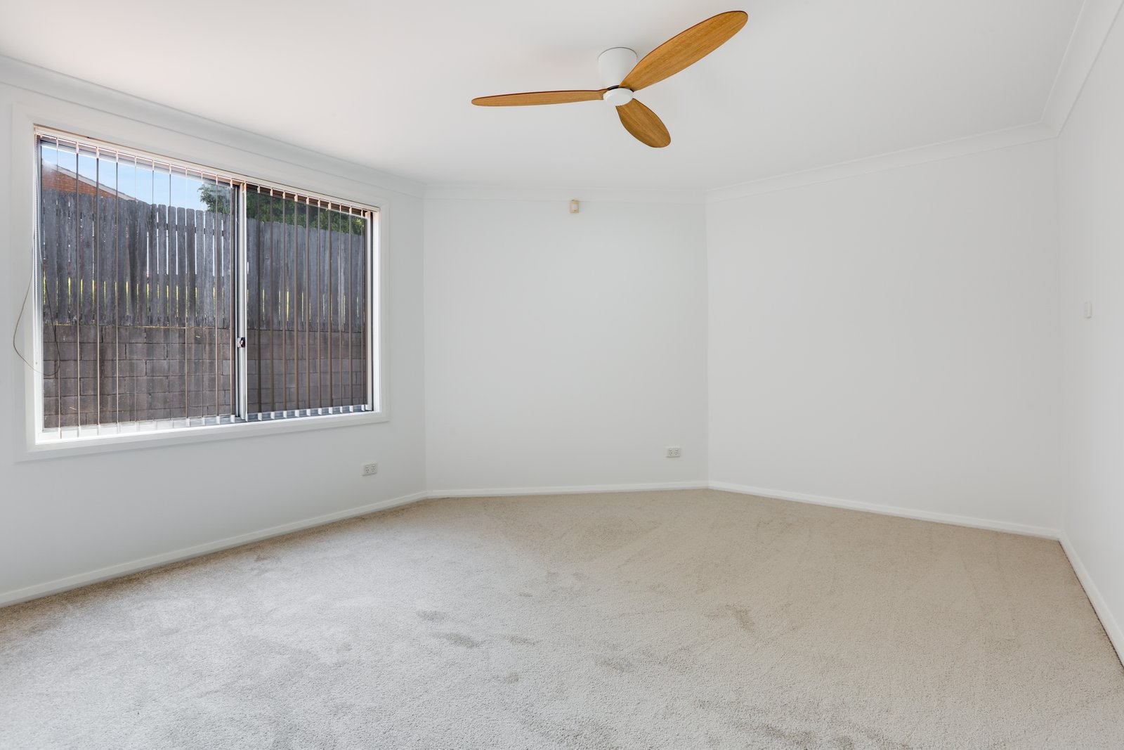 1/14a Binya Place FARMBOROUGH HEIGHTS 5