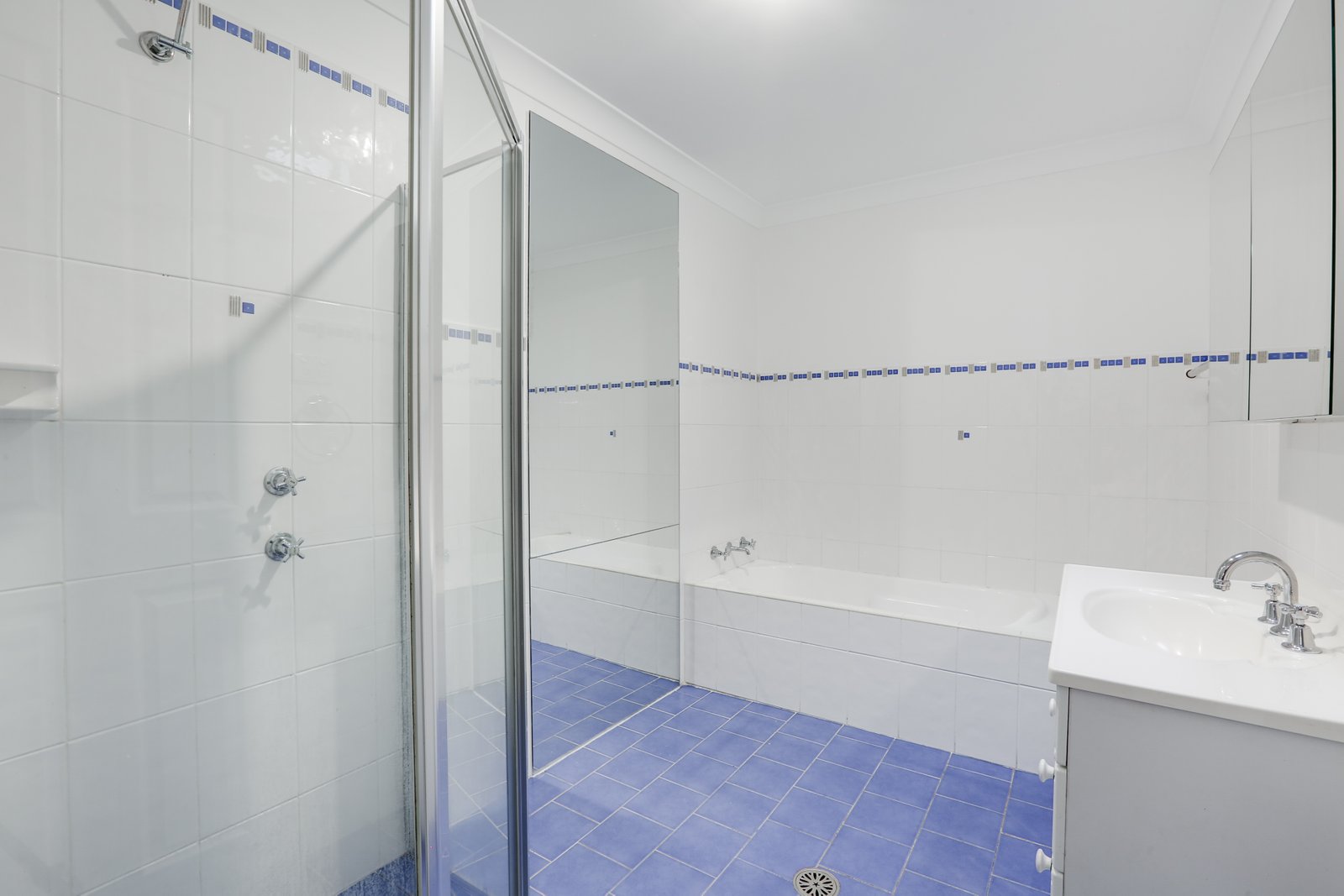 1/14a Binya Place FARMBOROUGH HEIGHTS 6