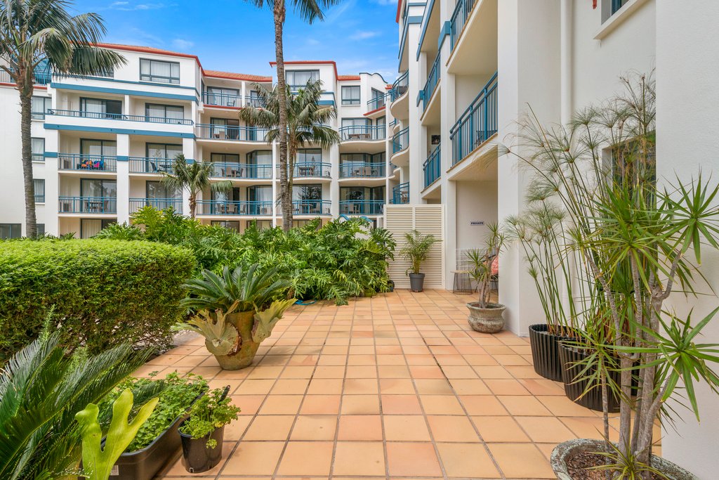 115-117/99 Griffith Street COOLANGATTA 6