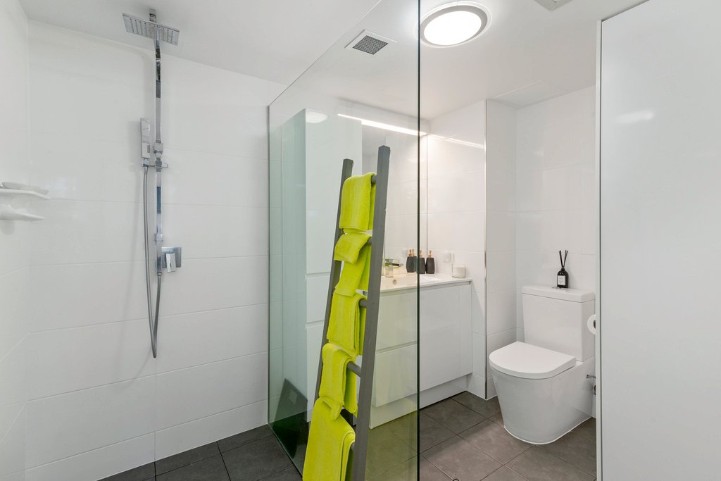 115-117/99 Griffith Street COOLANGATTA 8