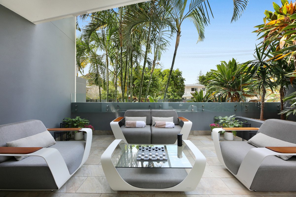 1/15-17 Bullimah Avenue Burleigh Heads 2