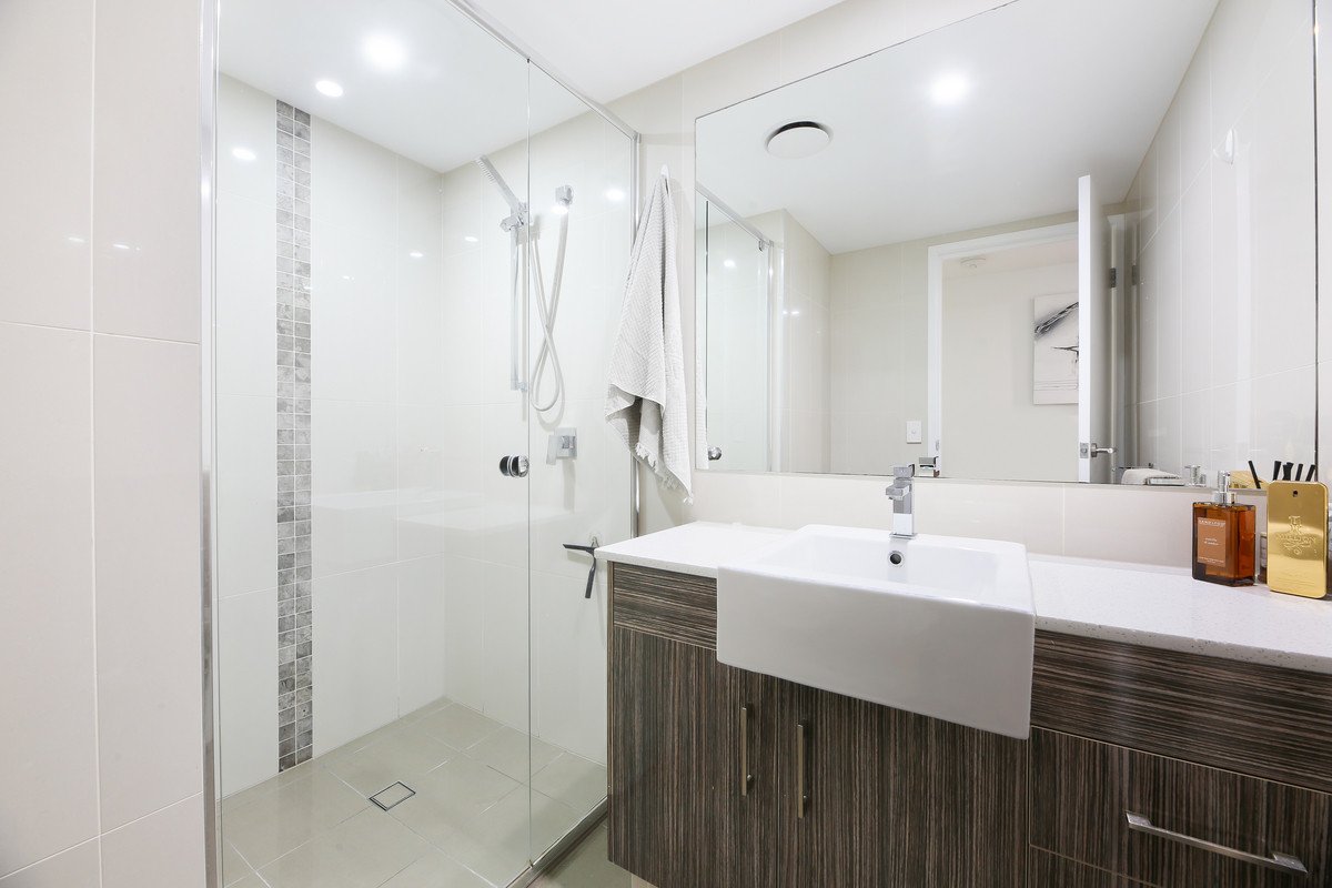 1/15-17 Bullimah Avenue Burleigh Heads 18