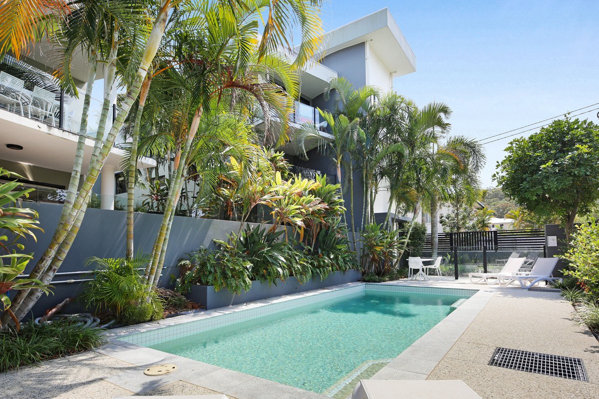 1/15-17 Bullimah Avenue Burleigh Heads 19