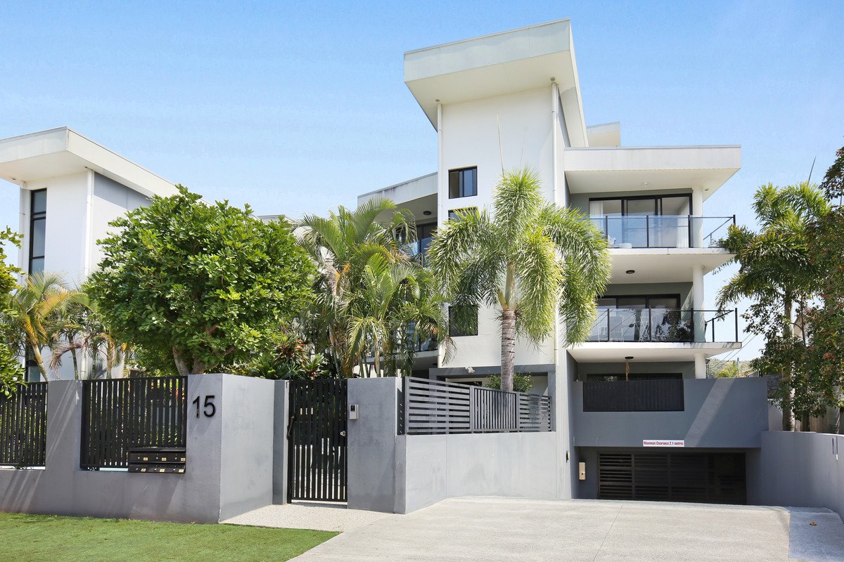 1/15-17 Bullimah Avenue Burleigh Heads 21
