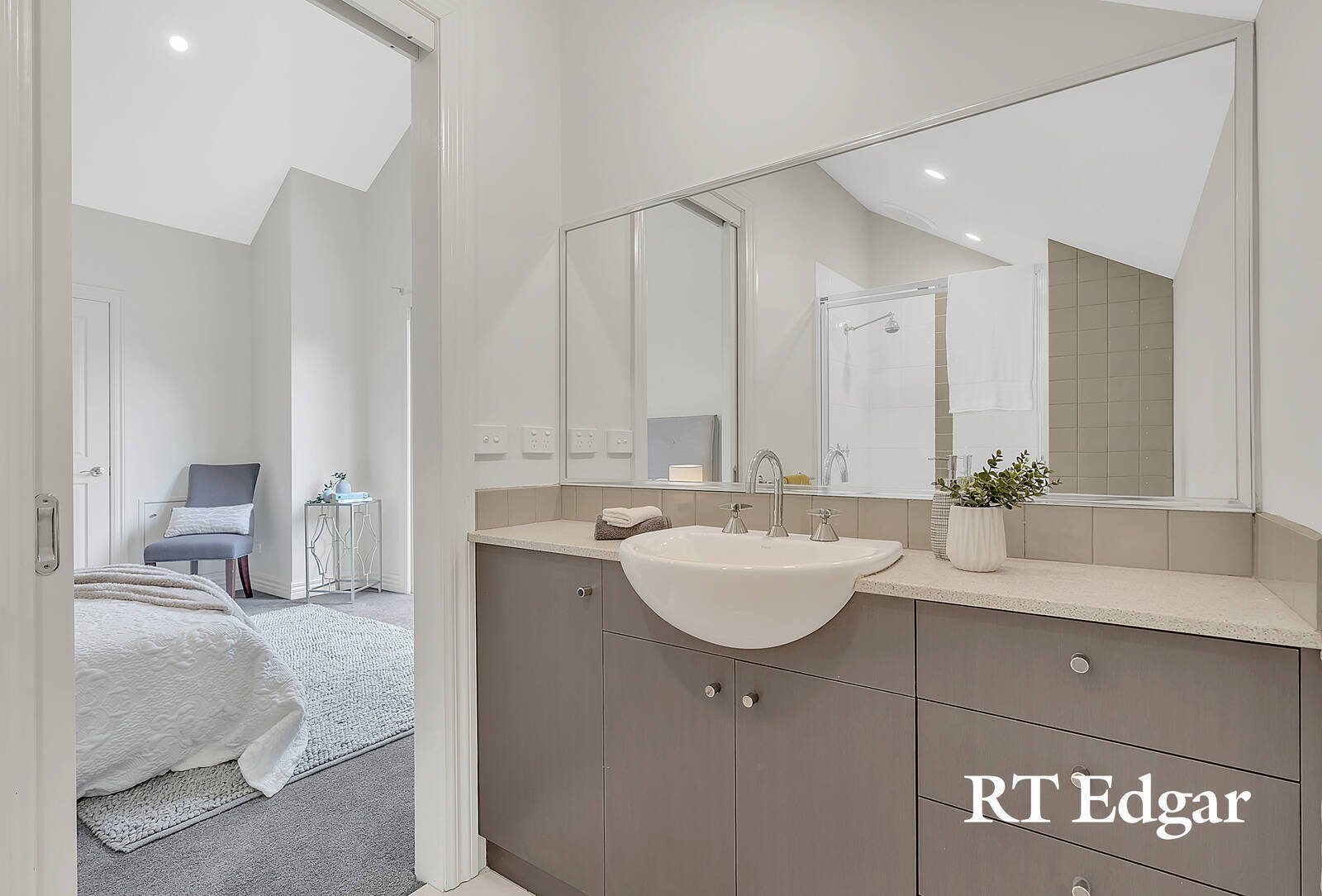 Real Estate and Property in 1/15-17 Rodney Street, Gisborne, VIC