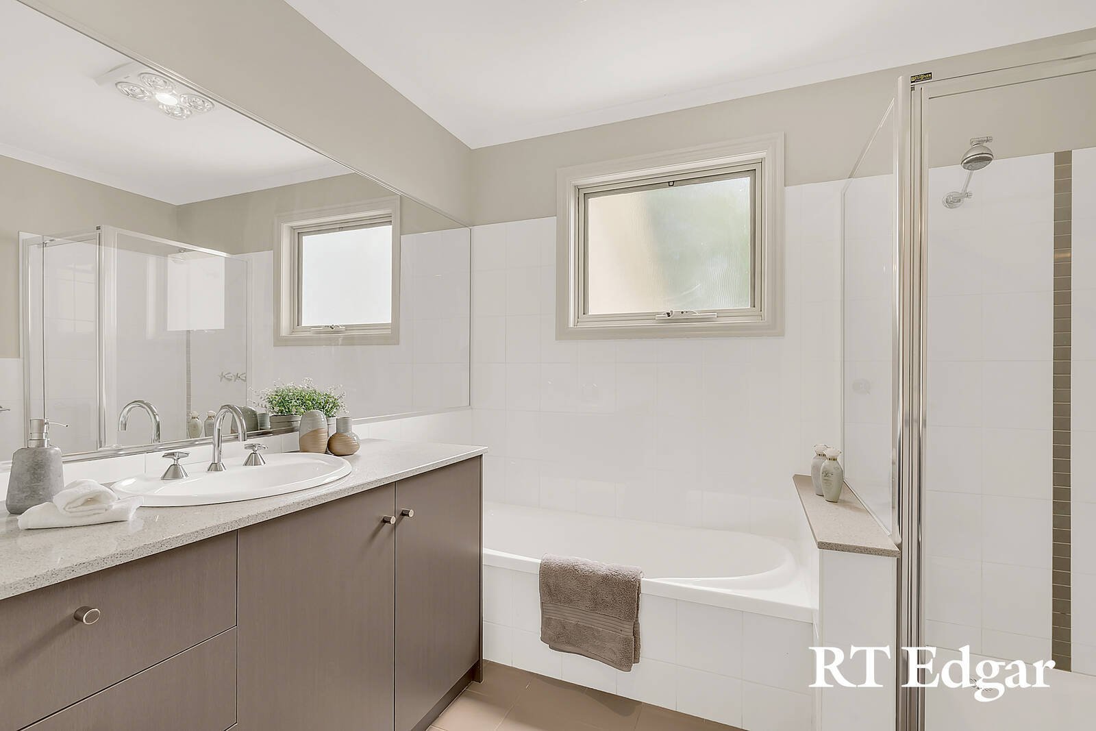 Real Estate and Property in 1/15-17 Rodney Street, Gisborne, VIC