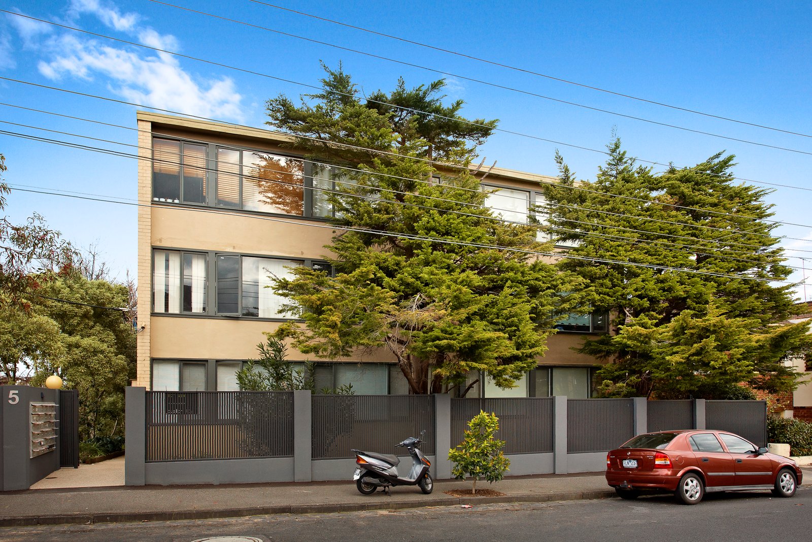 Gallery: 11/5-9 Fulton Street