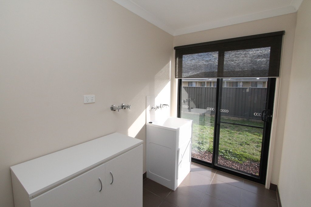 115 Alfredton Drive ALFREDTON 8