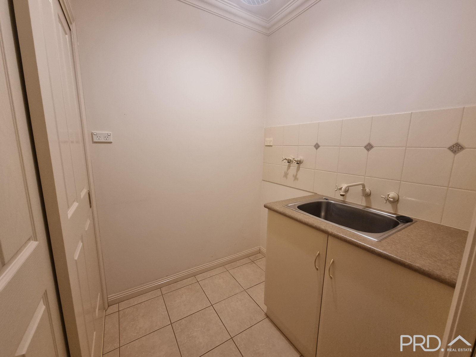 1/15 Belleview Drive IRYMPLE 7