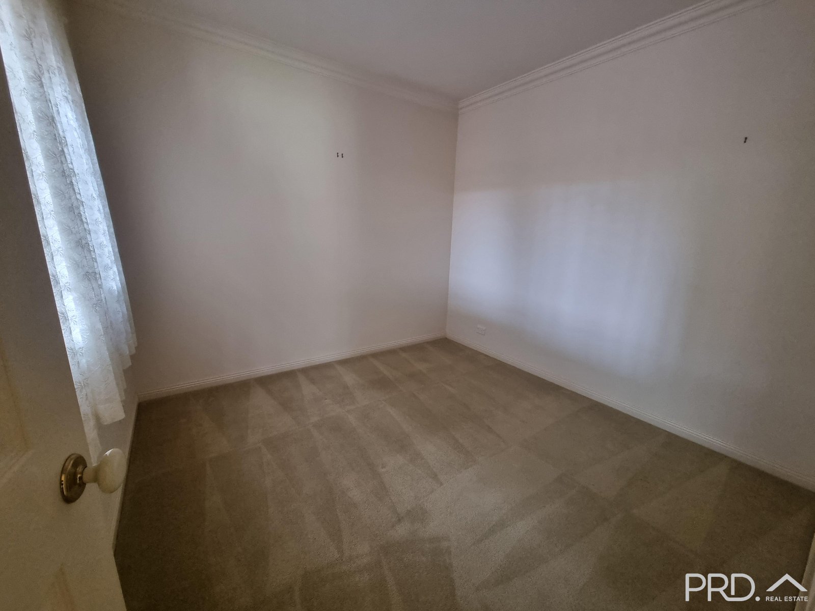 1/15 Belleview Drive IRYMPLE 8