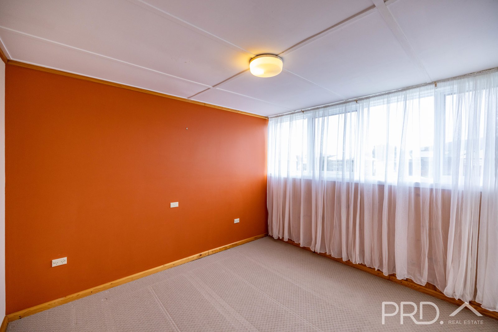 115 Broughton Street TUMUT 7