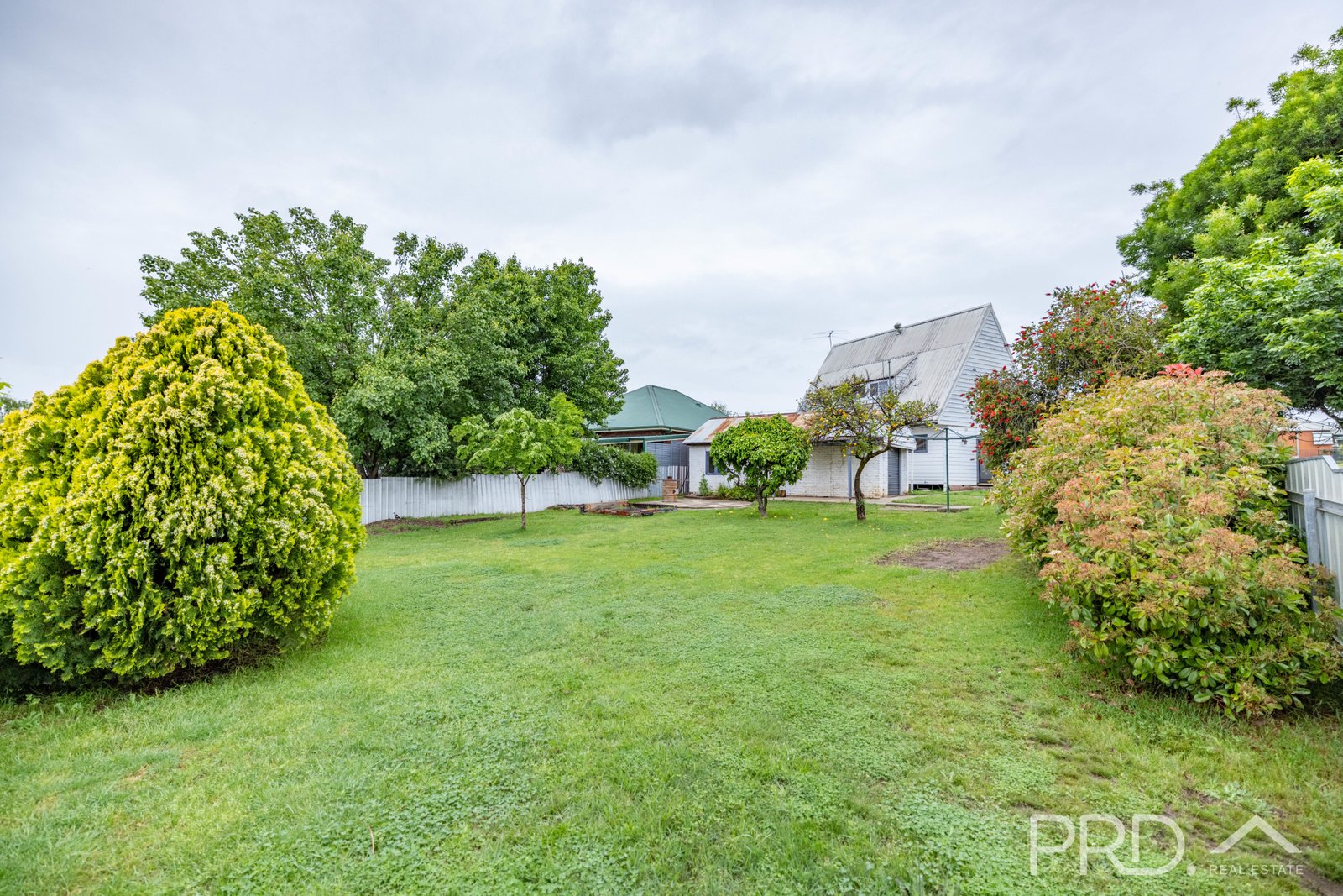 115 Broughton Street TUMUT 14