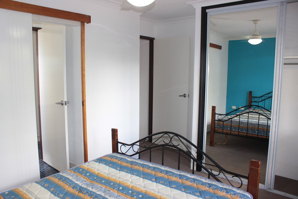 1/15 Carinya Drive CLINTON 7