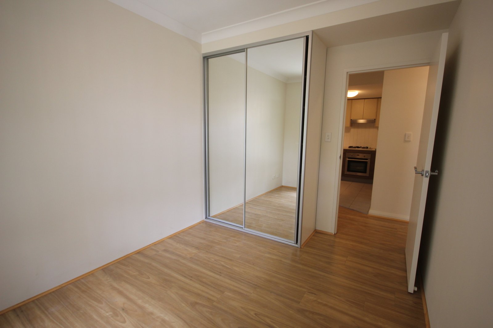 11/5 Carousel Close CROMER 5