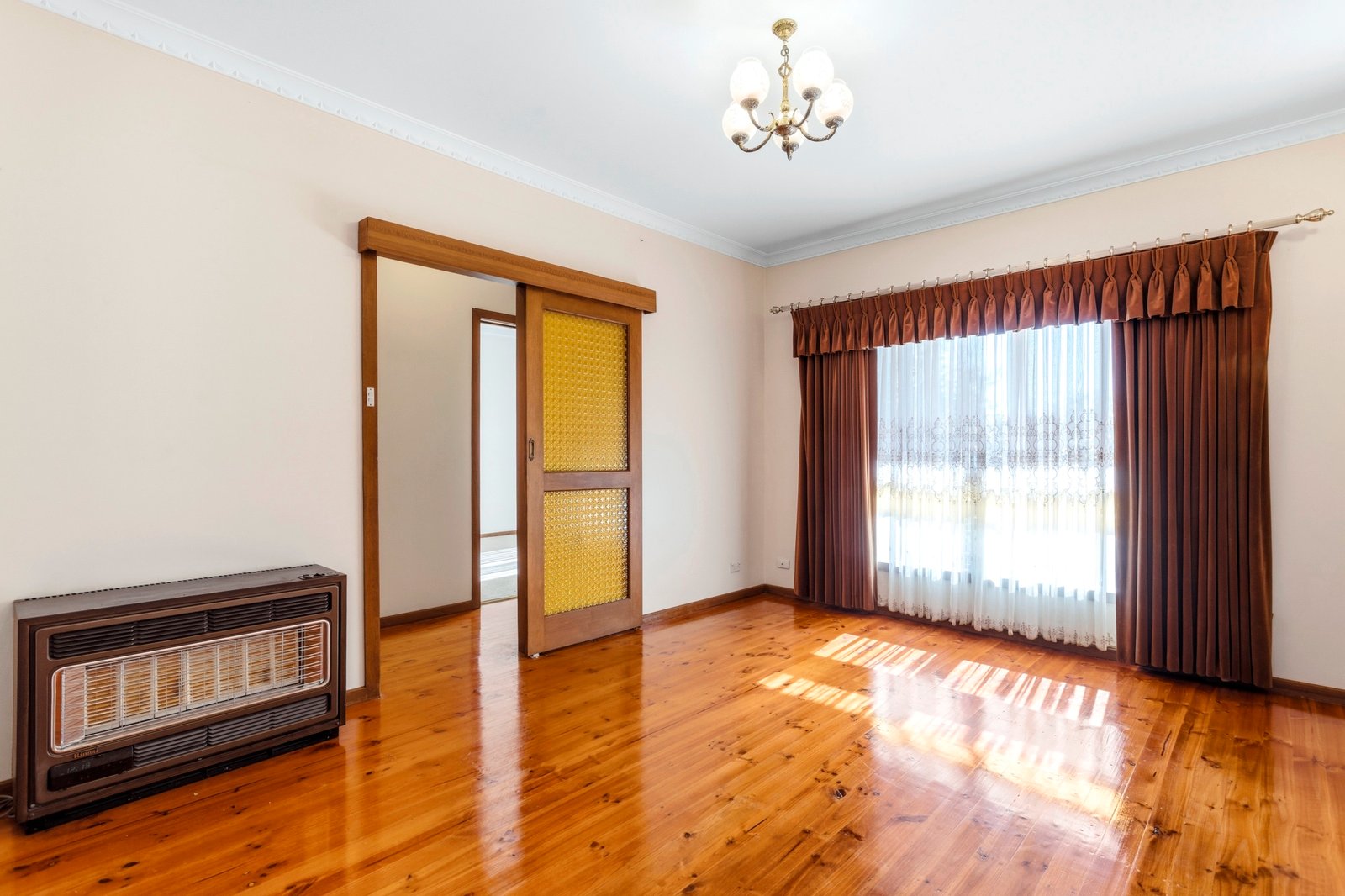 Gallery: 115 Charles Street