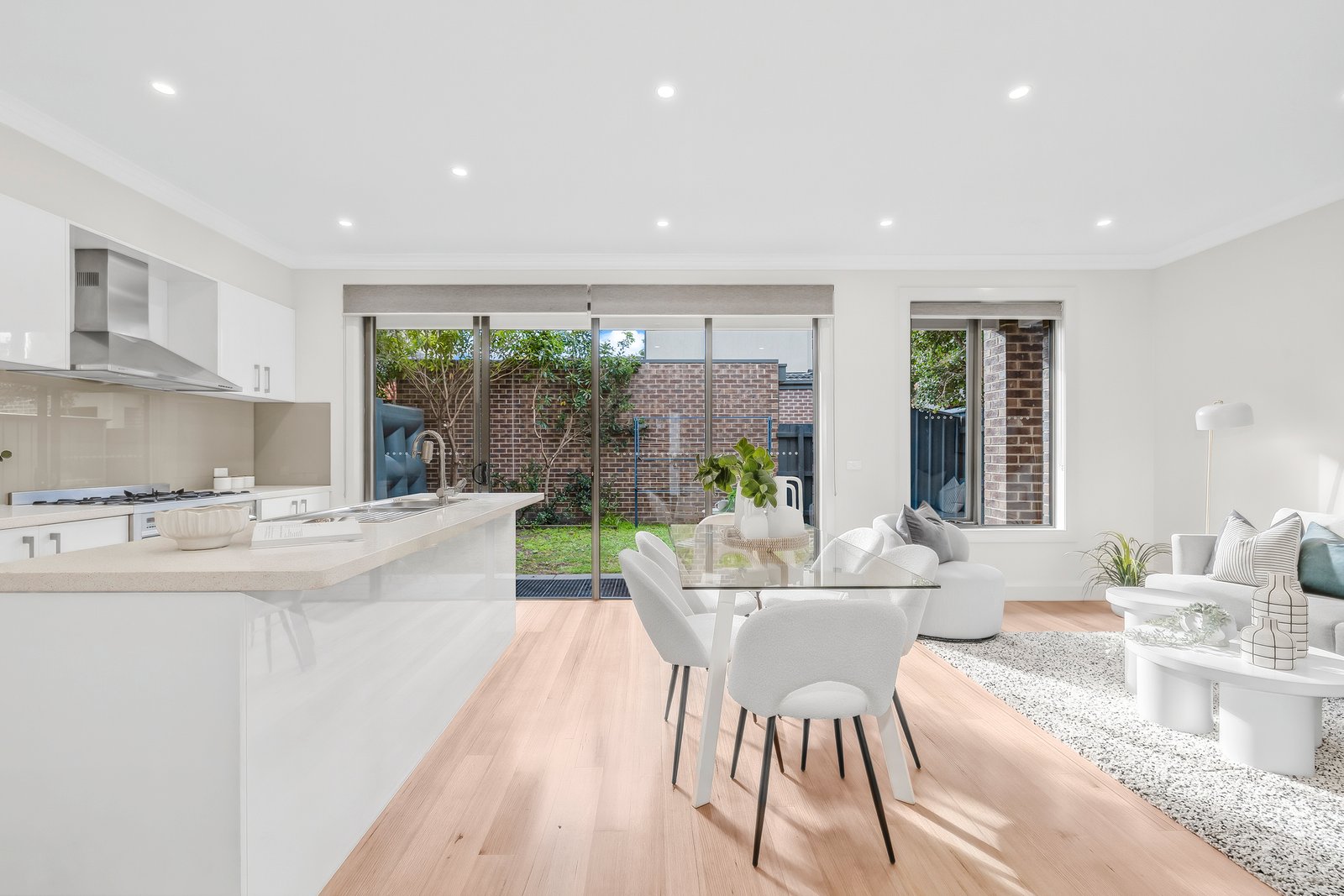 Gallery: 1/15 Claudel Street
