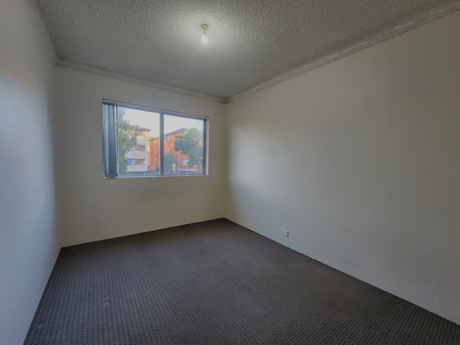 1/15 Drummond Street WARWICK FARM 5