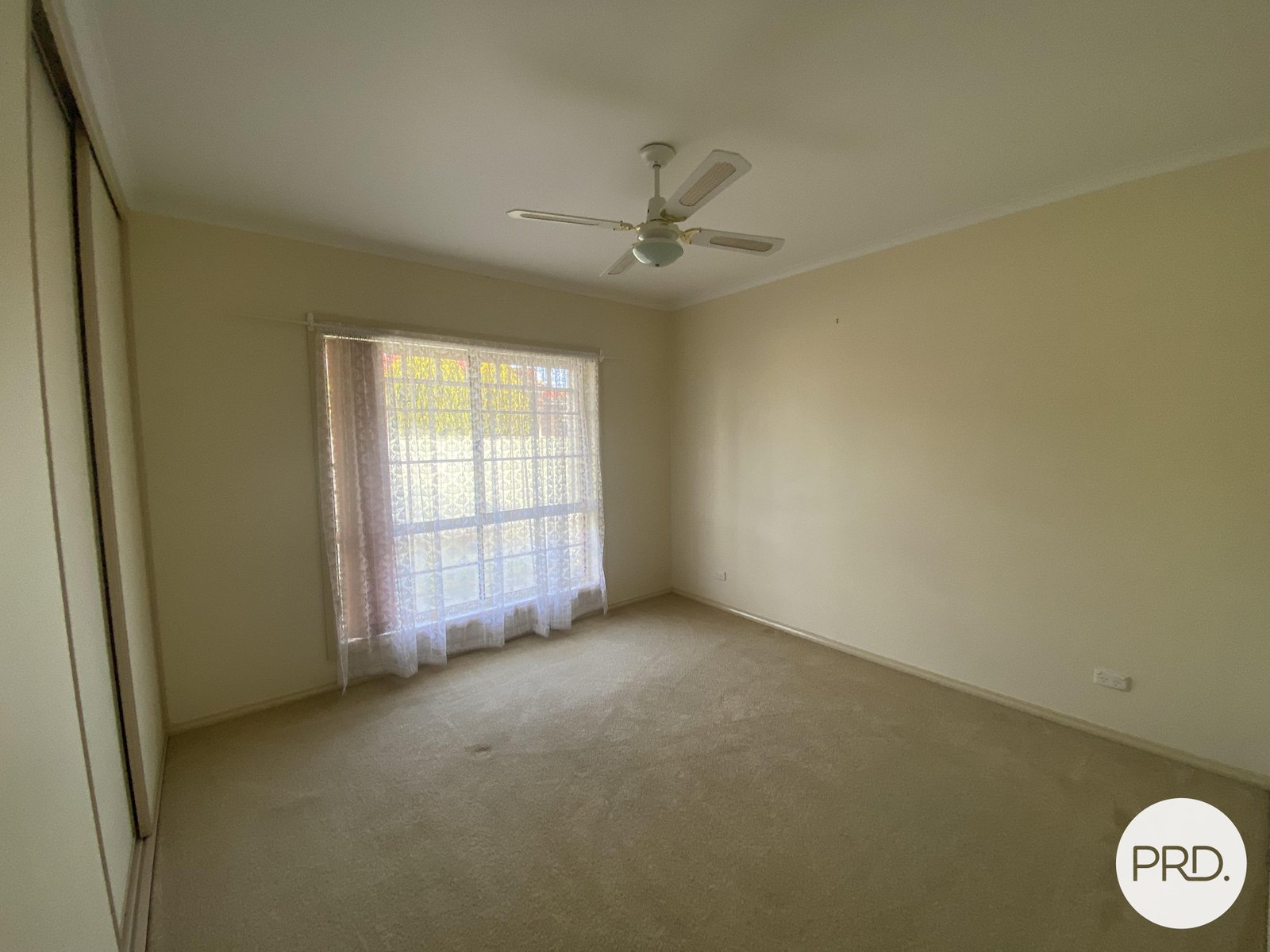 1/15 Edinburgh Circuit WEST WODONGA 9