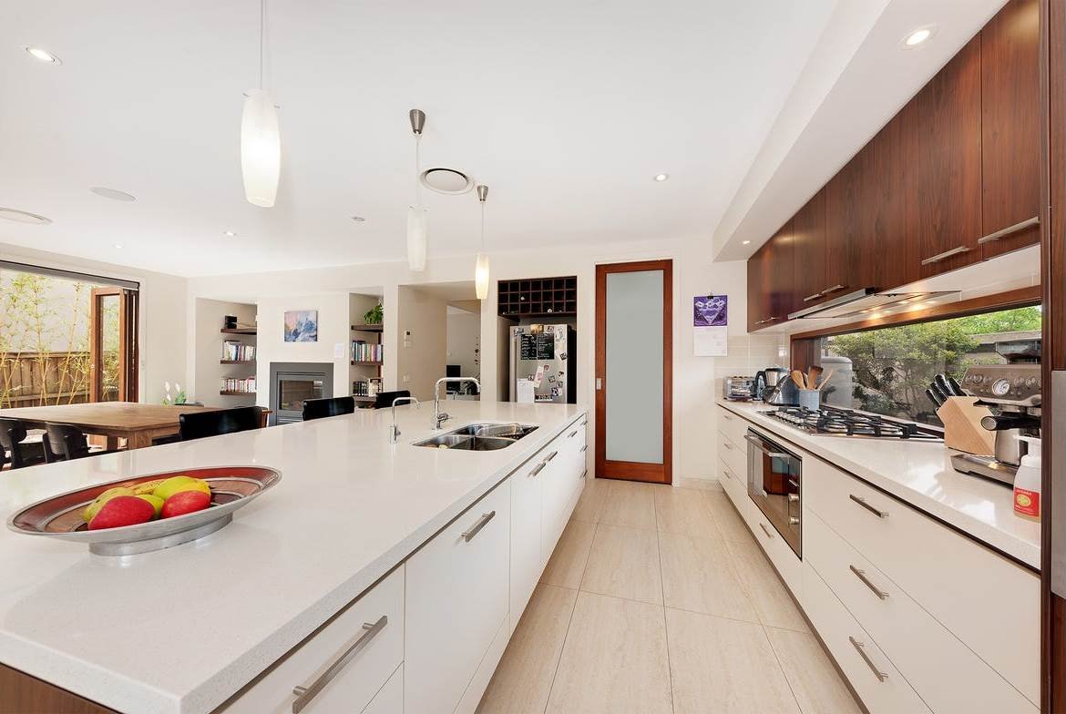 115 Edinburgh Road CASTLECRAG 4