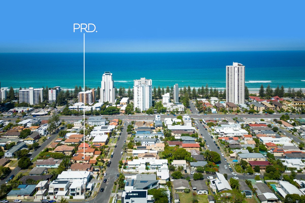 1/15 Ferny Fairway Burleigh Heads 3