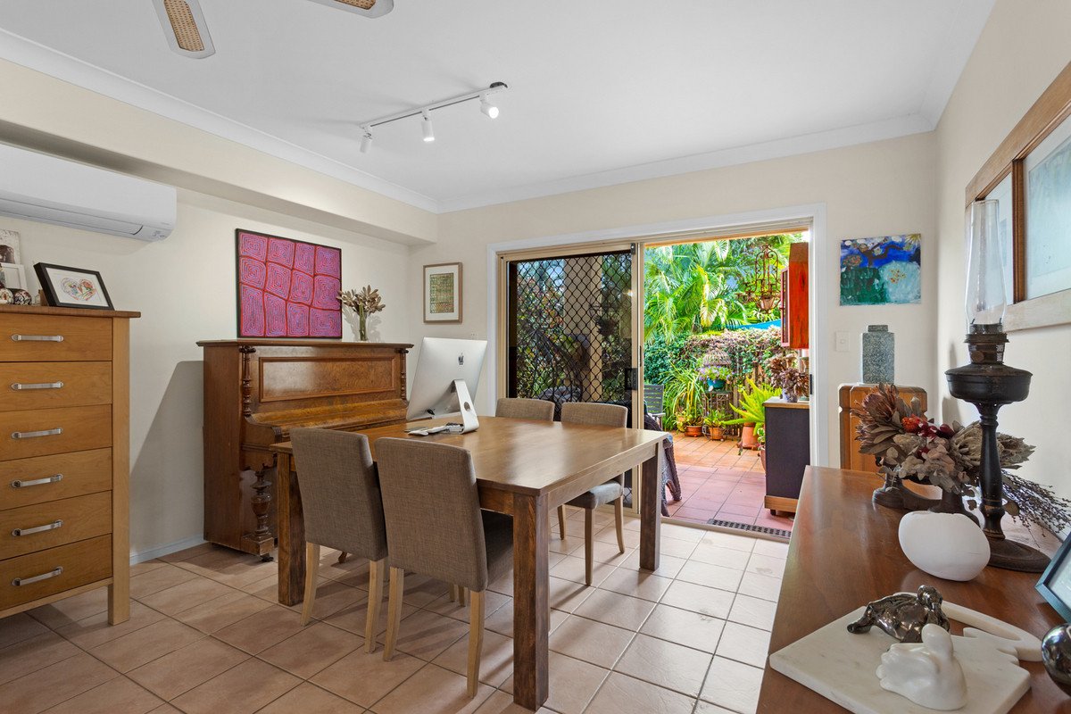 1/15 Ferny Fairway Burleigh Heads 5