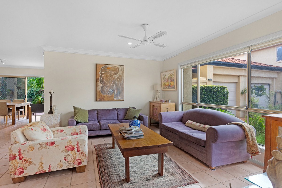 1/15 Ferny Fairway Burleigh Heads 7
