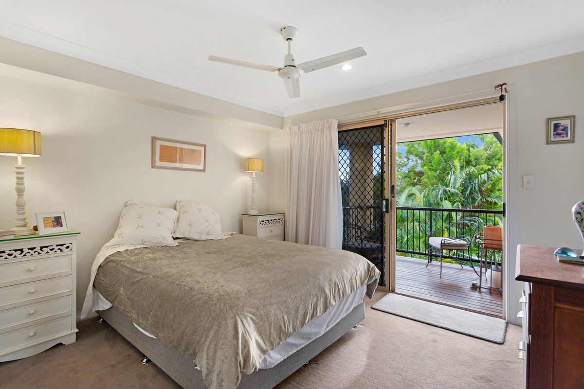 1/15 Ferny Fairway Burleigh Heads 8